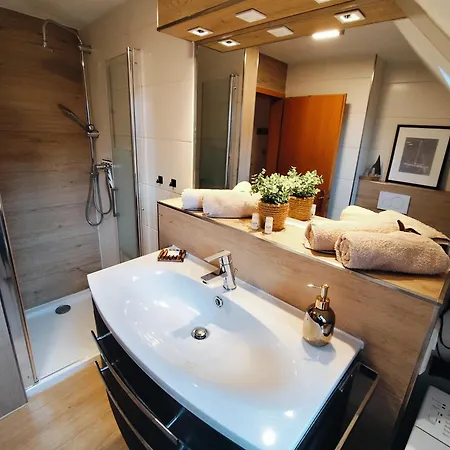 - Seensucht Am Zwenkauer Appartement